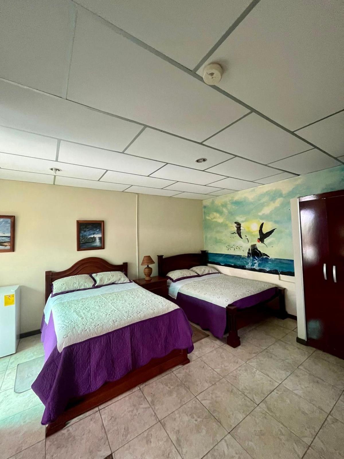 Nelyza'S Suites & Adventure Пуерто-Айора Екстер'єр фото